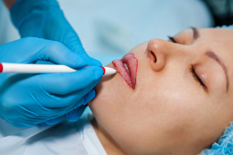The Art of Professional Lip Color in Delhi