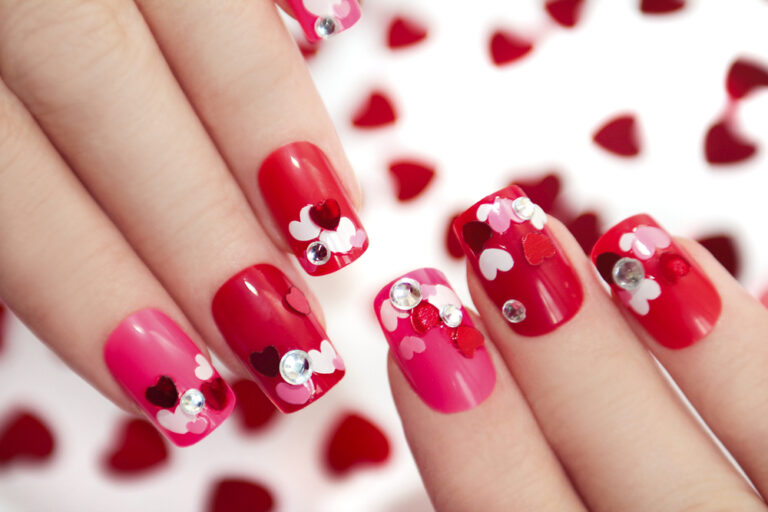 Where to Go in Delhi for Exquisite Nail Extensions